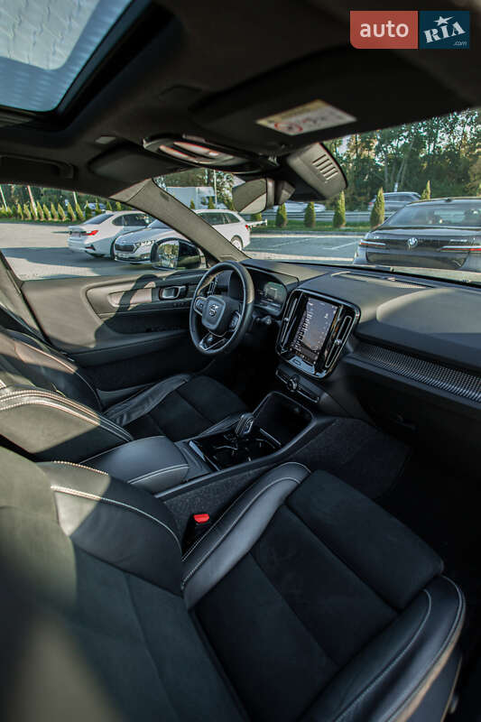Внедорожник / Кроссовер Volvo XC40 Recharge 2021 в Львове