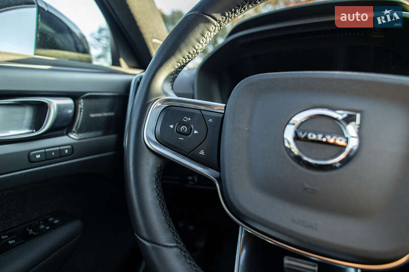 Внедорожник / Кроссовер Volvo XC40 Recharge 2021 в Львове