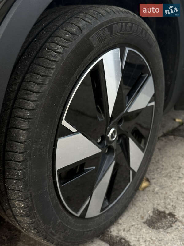 Позашляховик / Кросовер Volvo XC40 Recharge 2023 в Знам'янці фото 6 Позашляховик / Кросовер Volvo XC40 Recharge 2023 в Знам'янці