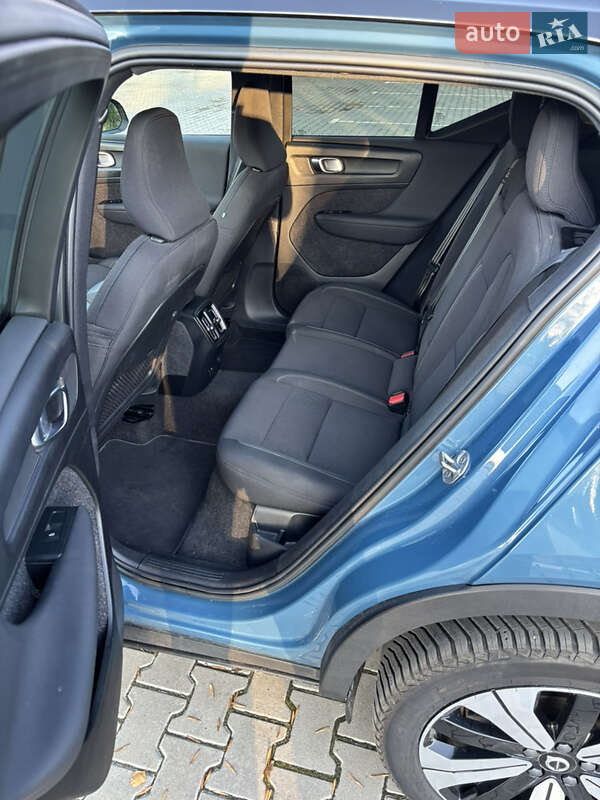 Внедорожник / Кроссовер Volvo XC40 Recharge 2022 в Львове