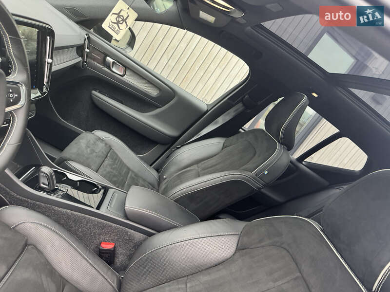 Позашляховик / Кросовер Volvo XC40 Recharge 2020 в Тернополі