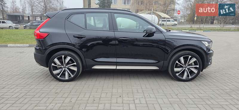 Позашляховик / Кросовер Volvo XC40 Recharge 2021 в Тернополі