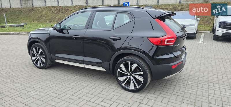 Позашляховик / Кросовер Volvo XC40 Recharge 2021 в Тернополі