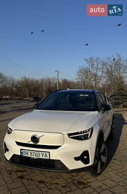 Позашляховик / Кросовер Volvo XC40 Recharge 2022 в Рівному