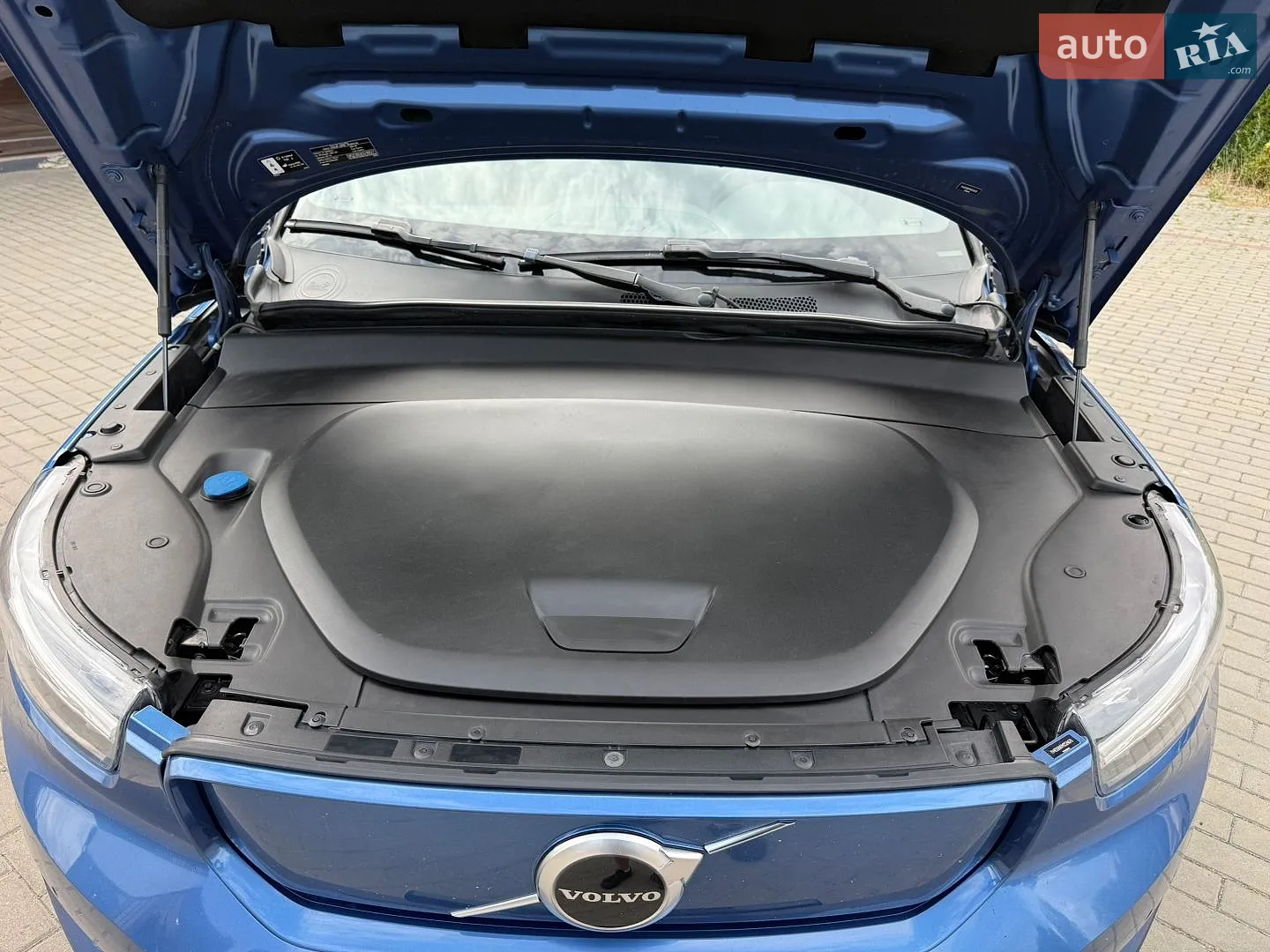 2021 Volvo XC40 - мініатюра 8