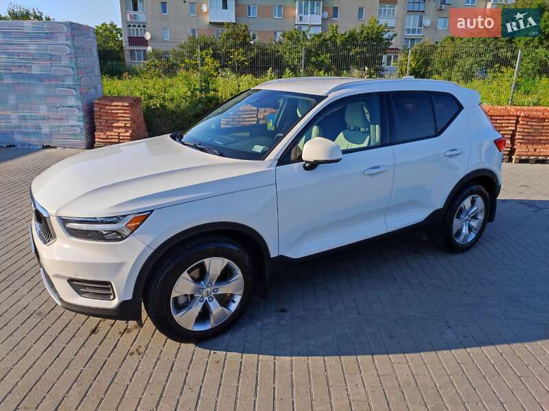 Volvo XC40 2019