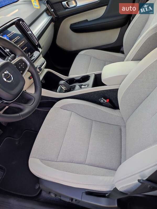 Внедорожник / Кроссовер Volvo XC40 2019 в Шепетовке