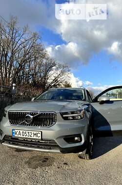 Позашляховик / Кросовер Volvo XC40 2021 в Києві