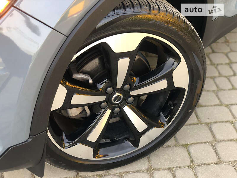 Внедорожник / Кроссовер Volvo XC40 2020 в Трускавце