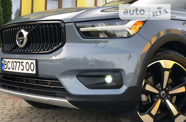 Внедорожник / Кроссовер Volvo XC40 2020 в 