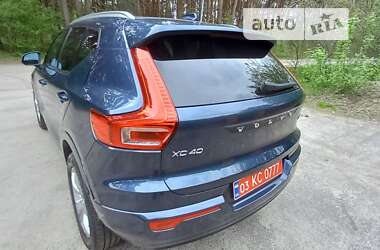 Внедорожник / Кроссовер Volvo XC40 2021 в Вараше