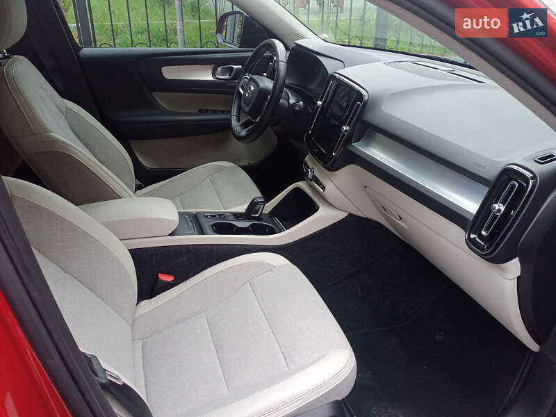 Внедорожник / Кроссовер Volvo XC40 2019 в Киеве фото 6 Внедорожник / Кроссовер Volvo XC40 2019 в Киеве