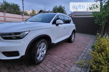 Внедорожник / Кроссовер Volvo XC40 2021 в Ивано-Франковске