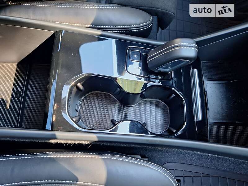 Внедорожник / Кроссовер Volvo XC40 2021 в Полтаве