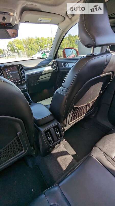 Внедорожник / Кроссовер Volvo XC40 2018 в Львове фото 28 Внедорожник / Кроссовер Volvo XC40 2018 в Львове