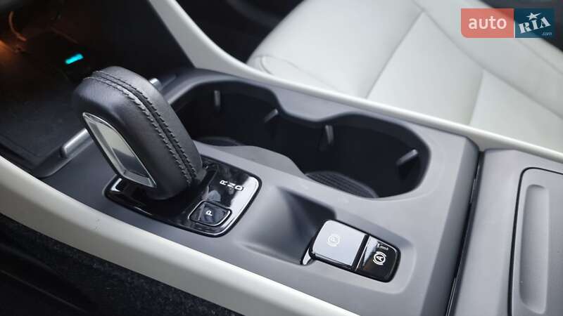 Внедорожник / Кроссовер Volvo XC40 2019 в Балте