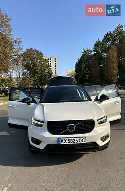 Позашляховик / Кросовер Volvo XC40 2020 в Харкові