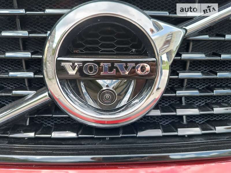 Внедорожник / Кроссовер Volvo XC40 2020 в Славуте