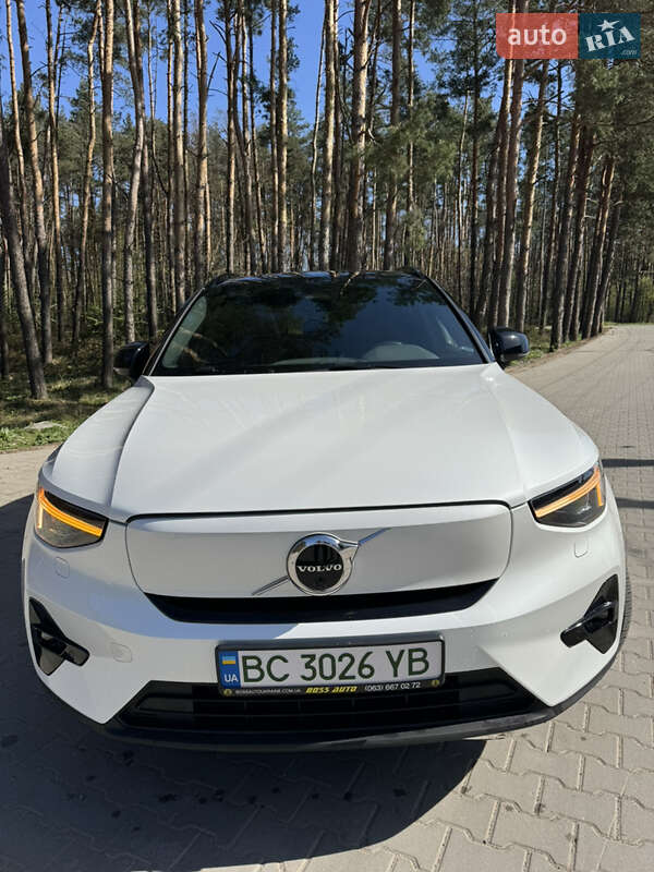 Позашляховик / Кросовер Volvo XC40 2023 в Львові фото 2 Позашляховик / Кросовер Volvo XC40 2023 в Львові