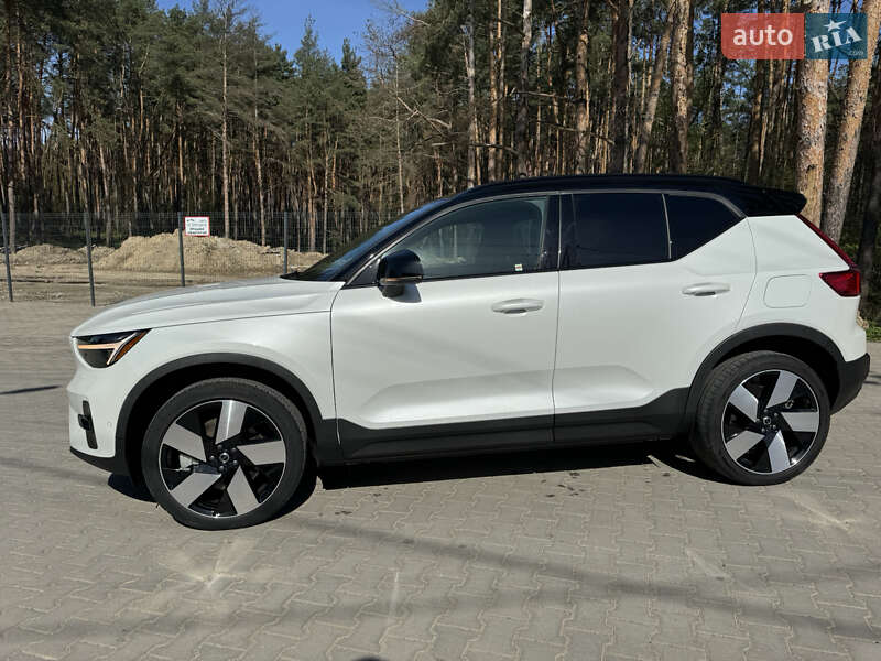 Позашляховик / Кросовер Volvo XC40 2023 в Львові фото 5 Позашляховик / Кросовер Volvo XC40 2023 в Львові