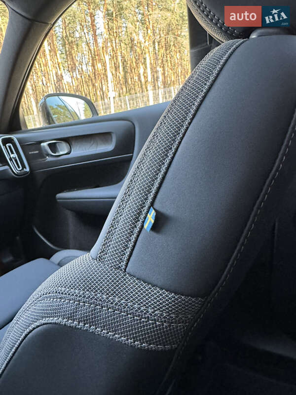 Позашляховик / Кросовер Volvo XC40 2023 в Львові фото 30 Позашляховик / Кросовер Volvo XC40 2023 в Львові