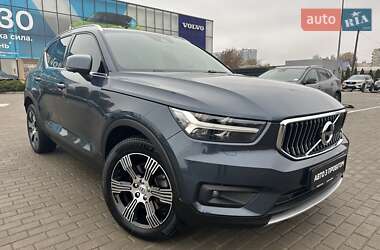 Позашляховик / Кросовер Volvo XC40 2021 в Києві