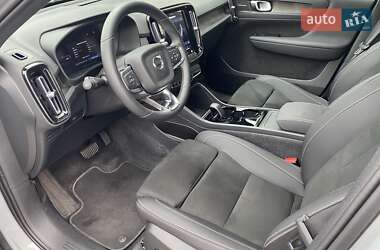 Внедорожник / Кроссовер Volvo XC40 2023 в Киеве