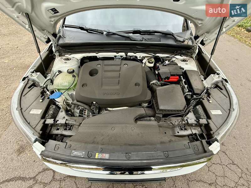 Позашляховик / Кросовер Volvo XC40 2019 в Одесі