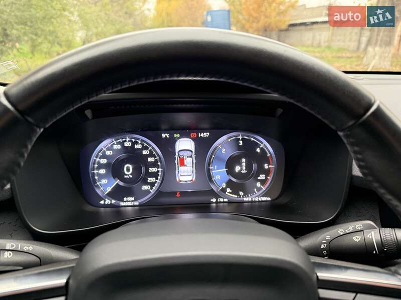 Позашляховик / Кросовер Volvo XC40 2019 в Одесі