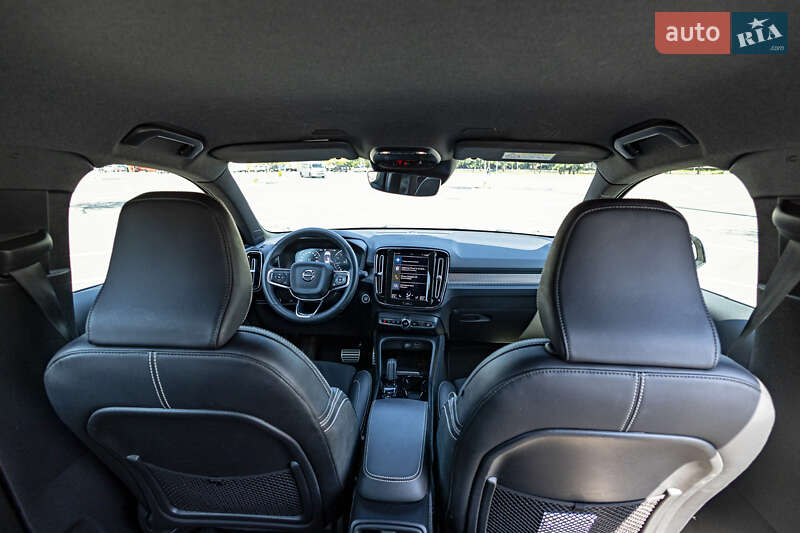Позашляховик / Кросовер Volvo XC40 2021 в Києві
