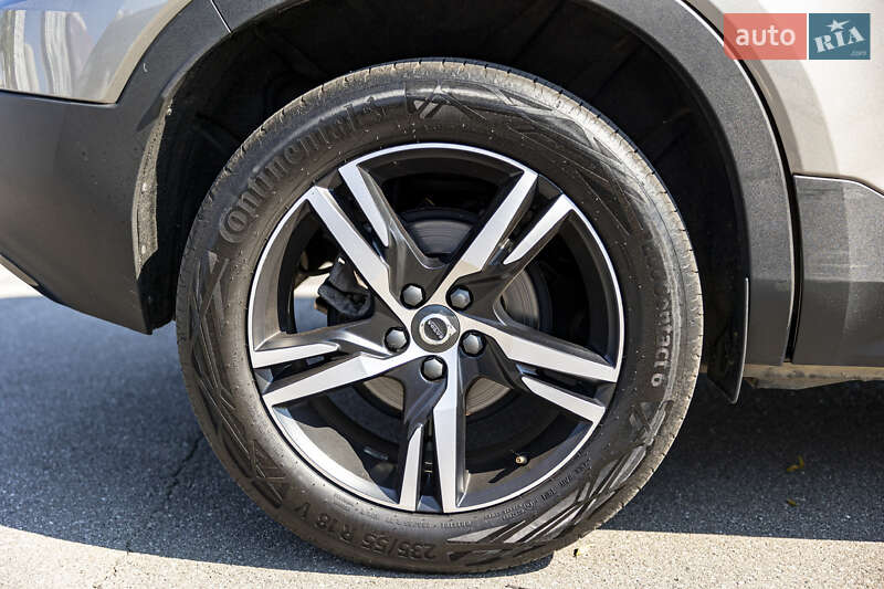 Позашляховик / Кросовер Volvo XC40 2021 в Києві