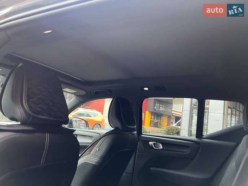 Внедорожник / Кроссовер Volvo XC40 2023 в Львове фото 32 Внедорожник / Кроссовер Volvo XC40 2023 в Львове