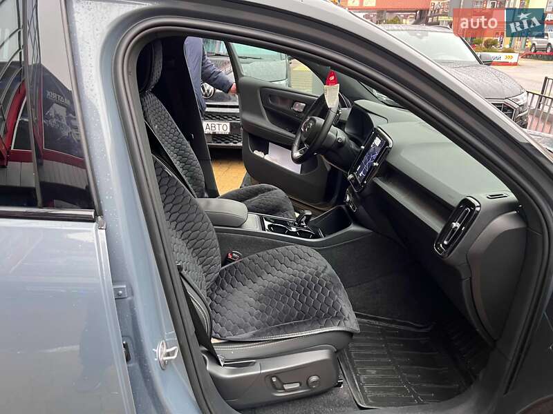 Внедорожник / Кроссовер Volvo XC40 2023 в Львове фото 40 Внедорожник / Кроссовер Volvo XC40 2023 в Львове