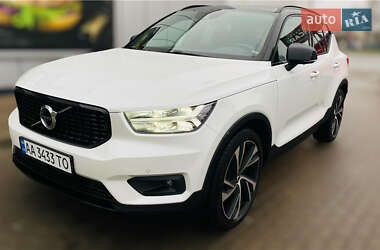 Позашляховик / Кросовер Volvo XC40 2018 в Києві