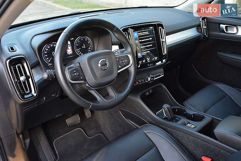 Позашляховик / Кросовер Volvo XC40 2018 в Києві