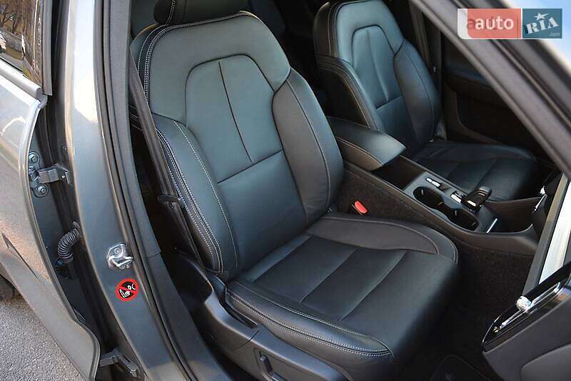 Позашляховик / Кросовер Volvo XC40 2018 в Києві