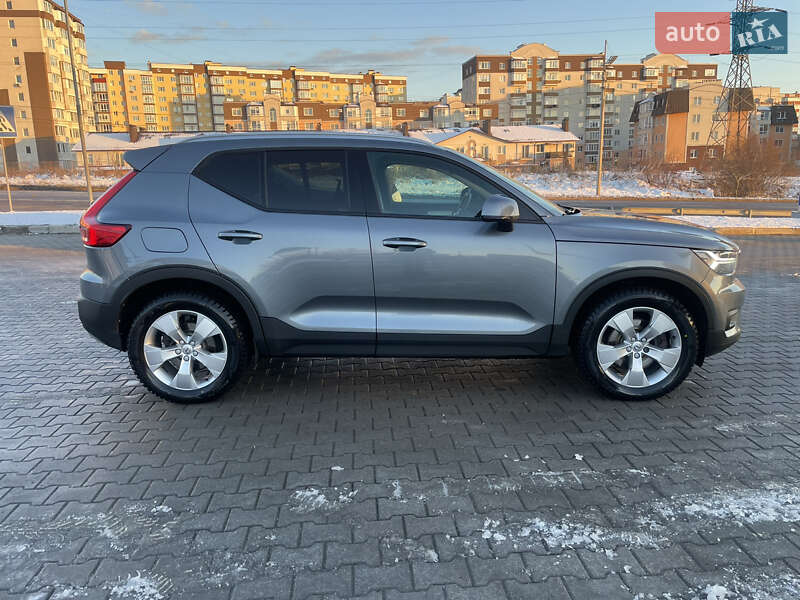 Внедорожник / Кроссовер Volvo XC40 2018 в Хмельницком