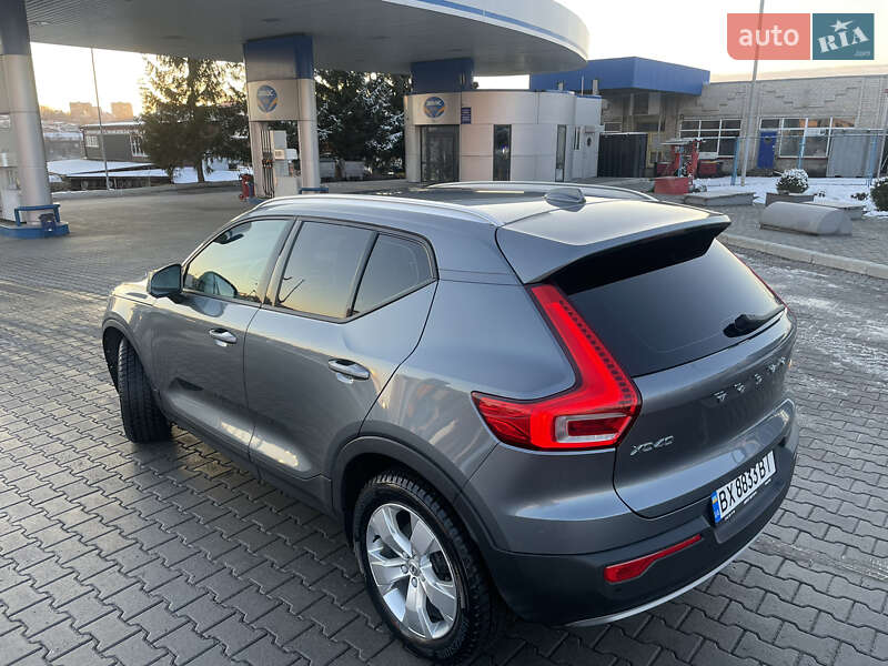 Внедорожник / Кроссовер Volvo XC40 2018 в Хмельницком