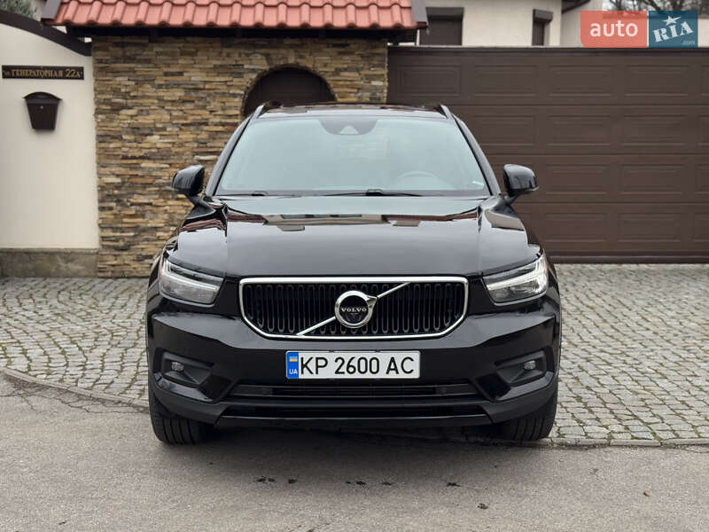 Позашляховик / Кросовер Volvo XC40 2022 в Запоріжжі