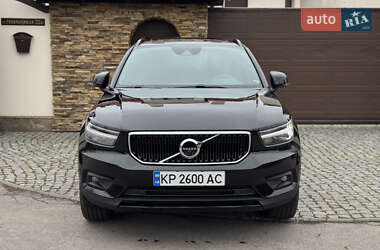 Позашляховик / Кросовер Volvo XC40 2022 в Запоріжжі