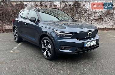 Внедорожник / Кроссовер Volvo XC40 2021 в Киеве