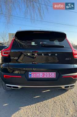 Внедорожник / Кроссовер Volvo XC40 2018 в Тернополе