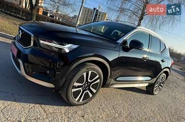 Позашляховик / Кросовер Volvo XC40 2018 в Тернополі