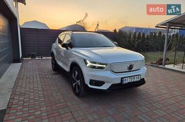 Внедорожник / Кроссовер Volvo XC40 2020 в Киеве