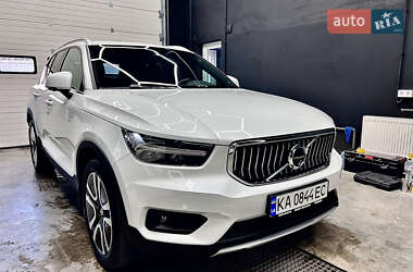 Внедорожник / Кроссовер Volvo XC40 2021 в Киеве