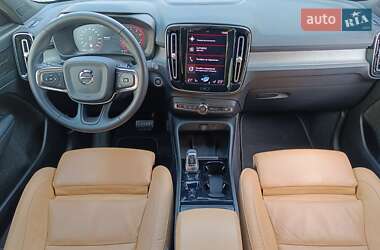 Позашляховик / Кросовер Volvo XC40 2022 в Києві