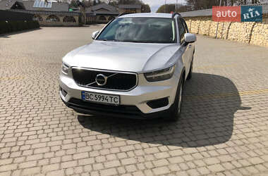 Внедорожник / Кроссовер Volvo XC40 2019 в 