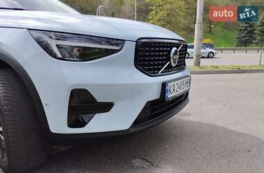 Внедорожник / Кроссовер Volvo XC40 2023 в 