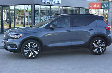 Позашляховик / Кросовер Volvo XC40 2022 в 