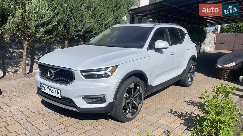 Volvo XC40 2020